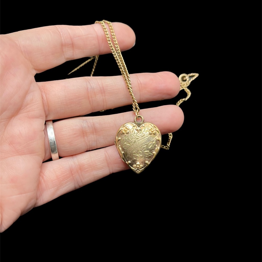 Vintage 12kt rose gold filled locket necklace
